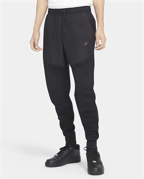 nike tech woven zwart|nike tech woven joggers.